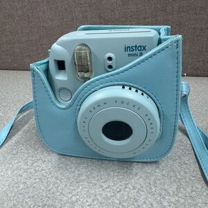 Instax Mini 8 in Light Blue Case